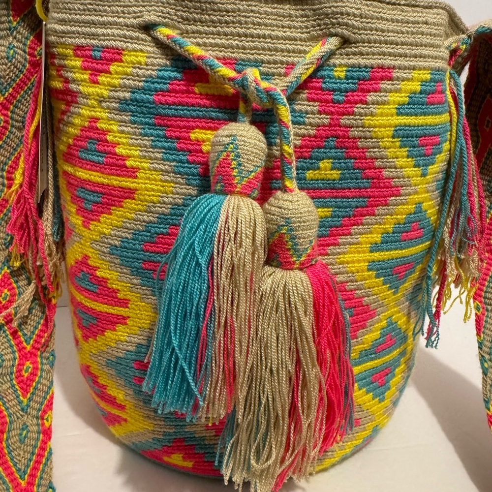 Wayuu Designer Collection Hobo Bag Wayuu Crochet, Large Drawstring Tassel Boho - Picture 3 of 11